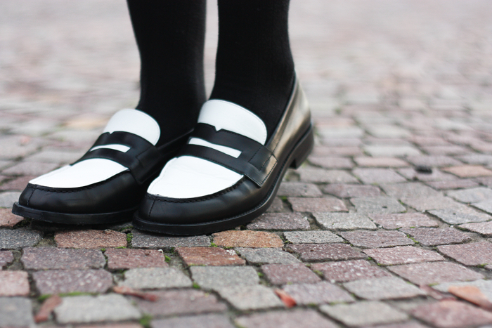 saint laurent loafer outfit